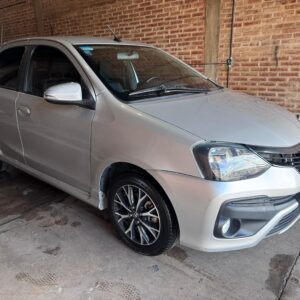 TOYOTA ETIOS XLS 1.5 6M/T 2019