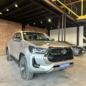 TOYOTA HILUX SRV AT 4x4 2022