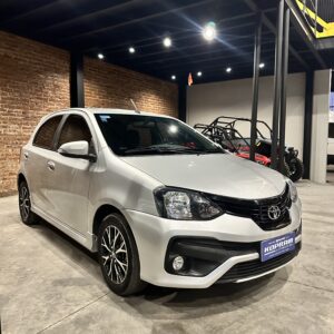 TOYOTA ETIOS XLS 1.5 6M/T 2019