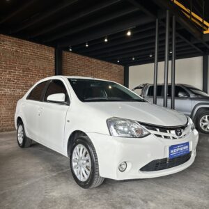 TOYOTA ETIOS XLS 2015